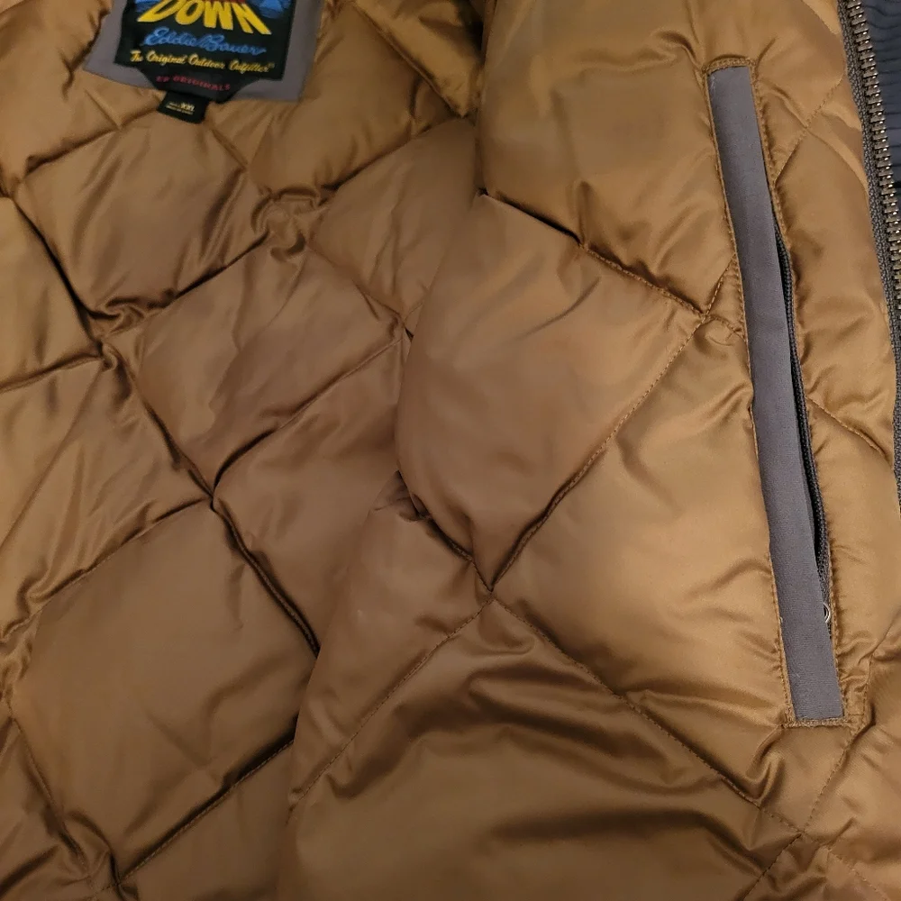 Coat - Picture 8 of 10